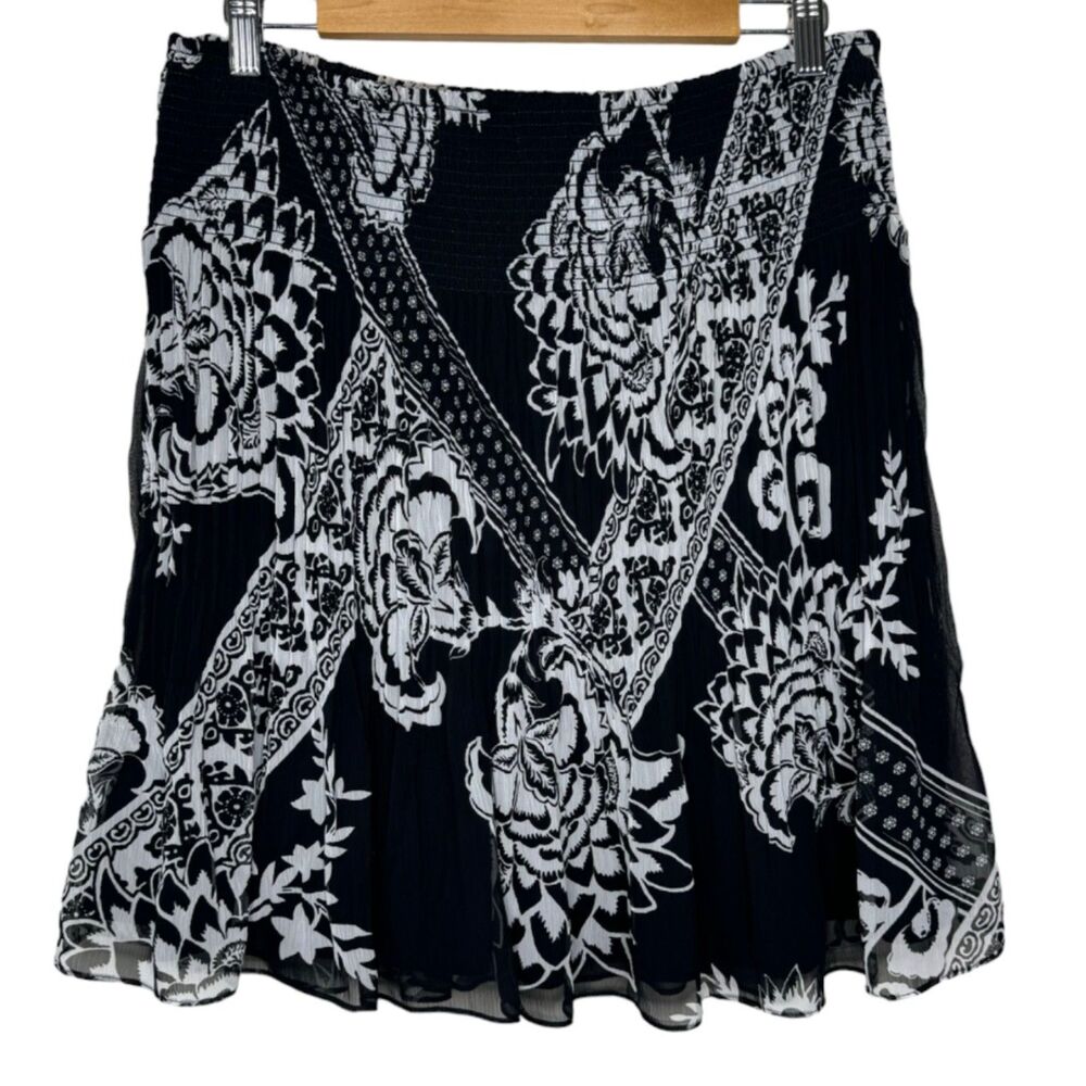 White House Black Market Black and White Floral Bandana Skater Skirt